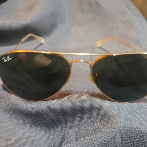 Ray-Ban aviators - Picture 2 of 3